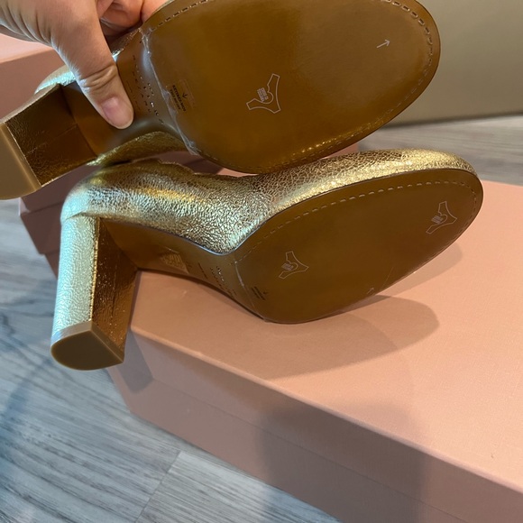 NIB Sezane High Heel Palermo Gold Heels FR 38 US 7 - Picture 10 of 10